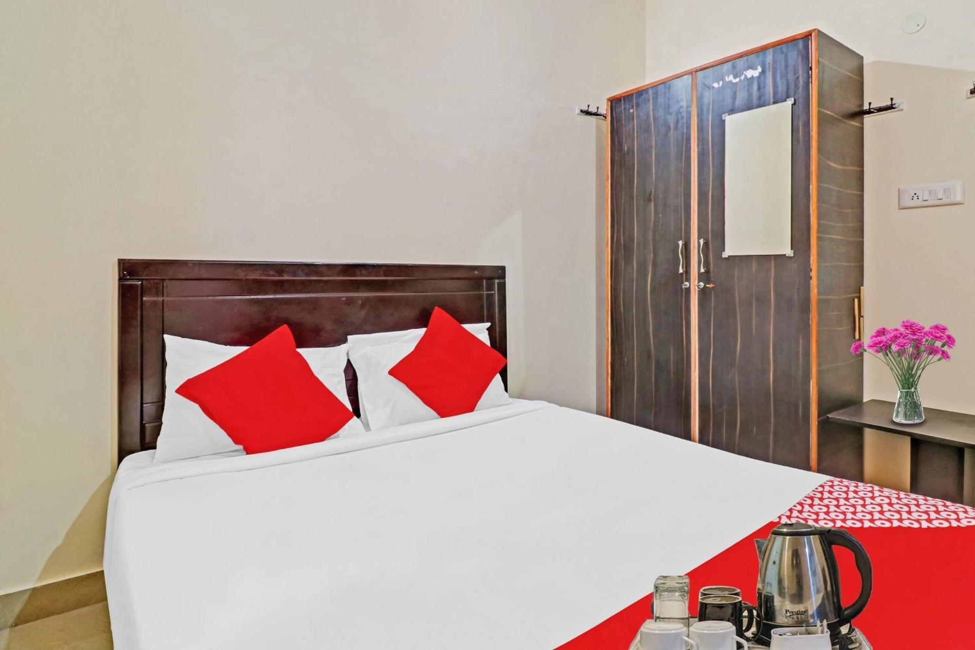 Hotel O Mn Residency Near Ragigudda Sri Prasanna Anjaneyaswamy Temple Bangalore Exteriör bild